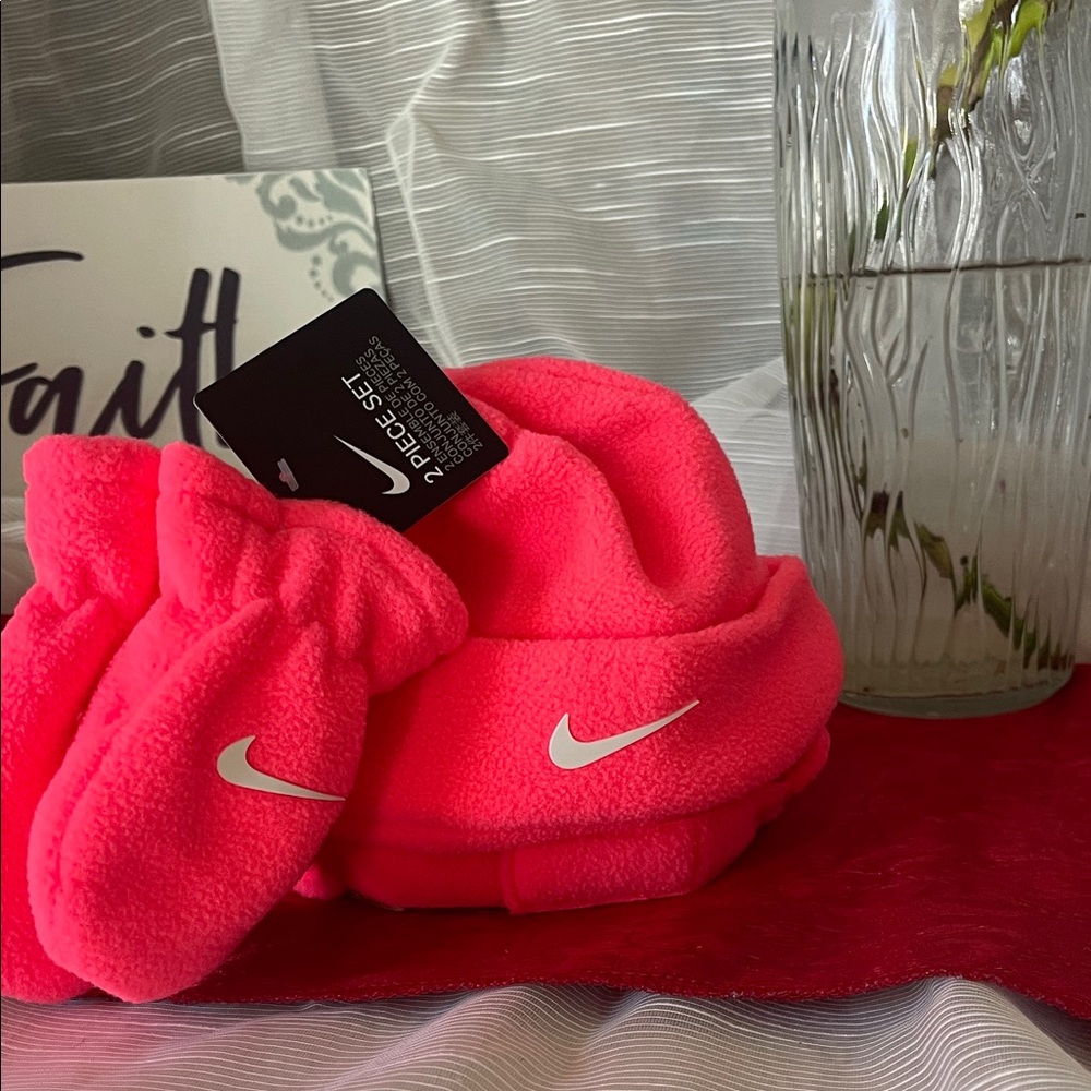 Nike Bright Pink Fleece Hat and Gloves Set